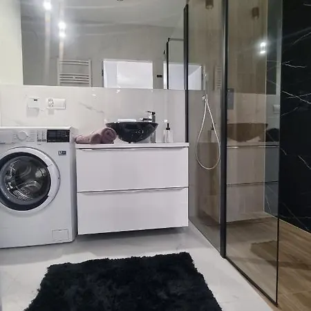 Апартаменты De Lux Parkowa